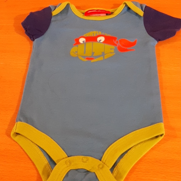 ☀️3/$10☀️ Ninja Turtles Onesie - Picture 1 of 6